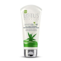 Lotus Herbals Whiteglow 3 in 1 Deep Cleansing Skin Whitening Facial