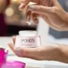 Pond's Bright Beauty Spot-Less Glow Day Cream, Sun Protection SPF