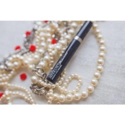Lakme Absolute Flutter Secrets Dramatic Eyes Mascara, Black 8ml